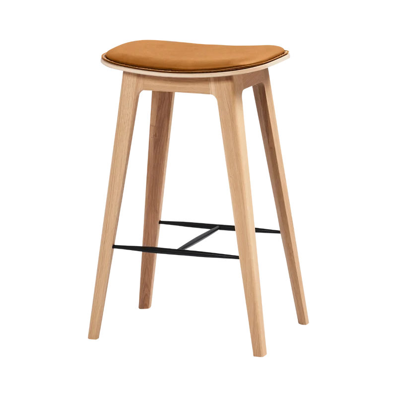 Nordic Bar Stool - Oak with stitches