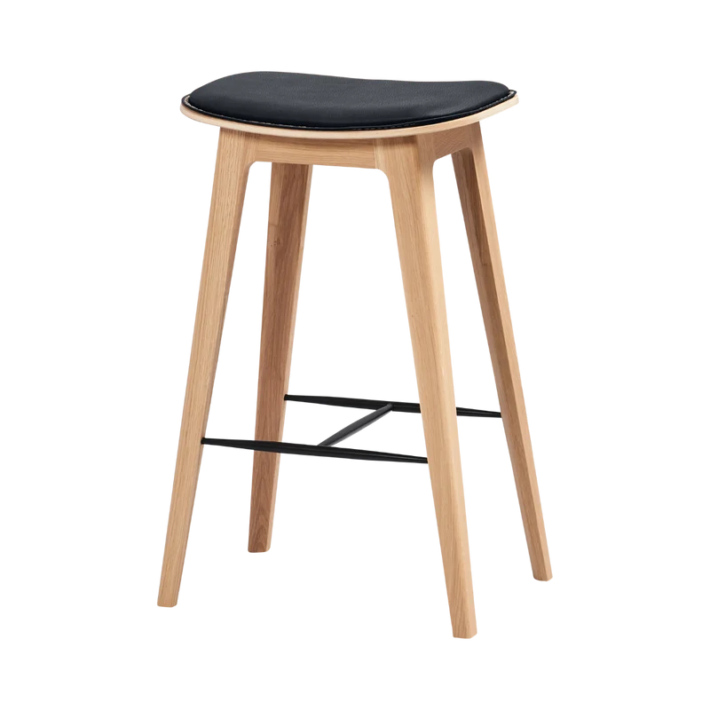 Nordic Bar Stool - Oak with stitches