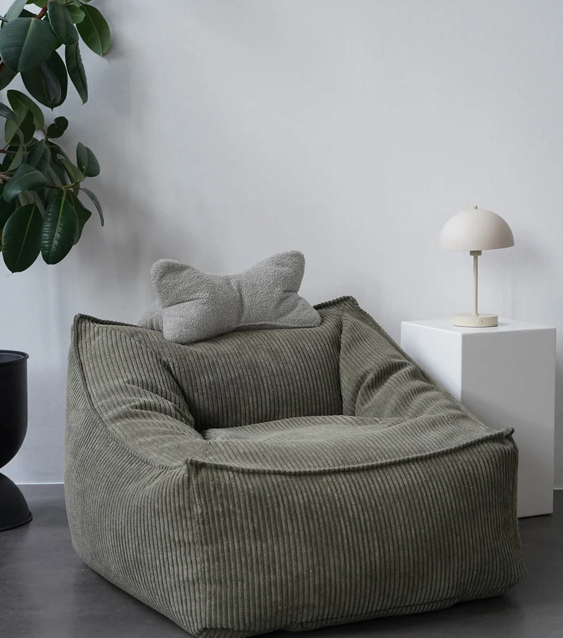 Nackenkissen in Bouclé & Cord ‘Der Leseknochen'