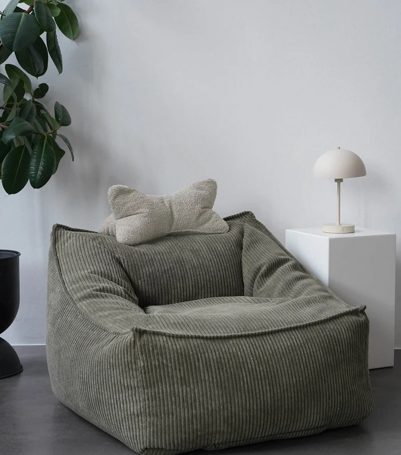 Nackenkissen in Bouclé & Cord ‘Der Leseknochen'