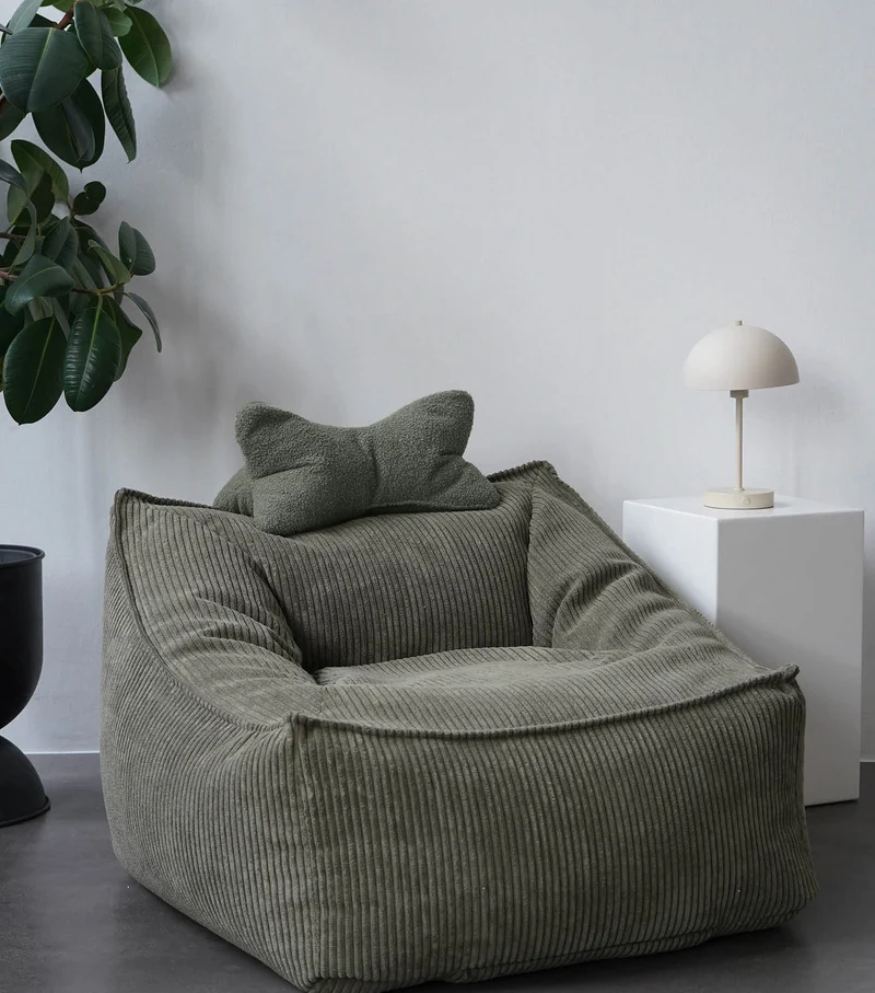 Nackenkissen in Bouclé & Cord ‘Der Leseknochen'