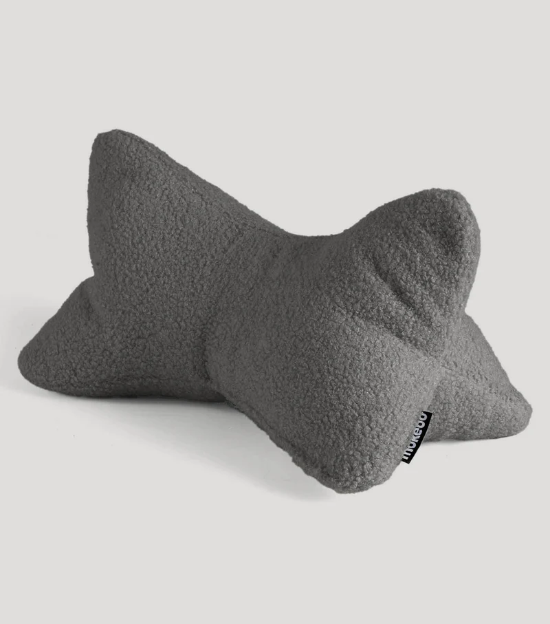 Nackenkissen in Bouclé & Cord ‘Der Leseknochen'