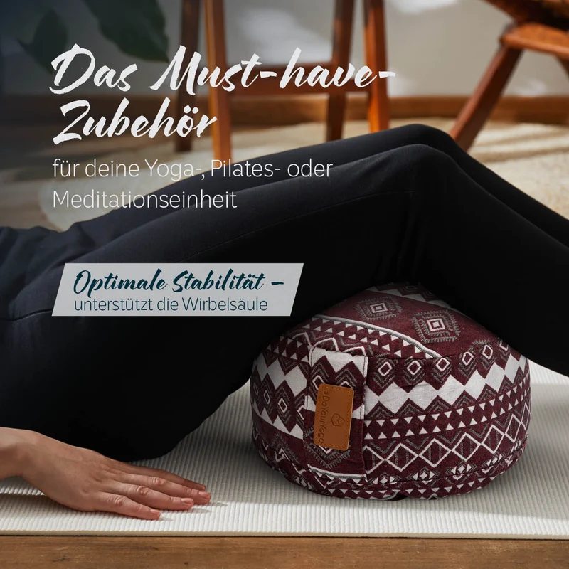 #DoYourYoga Yoga-Kissen Vishnu - gefüllt mit Bio-Buchweizenschalen - Rund 30 x 30 x 15 cm - Style 2 (Rot-Weiß)