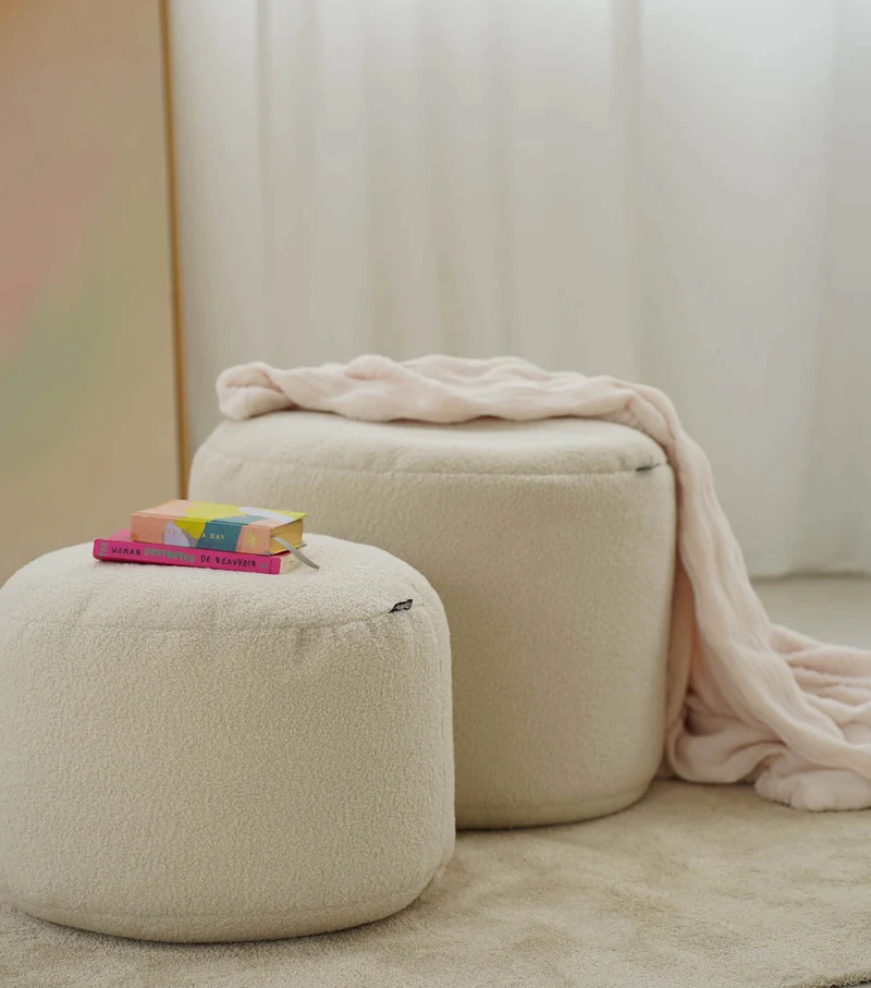 Bouclé Pouf 'Mochi'