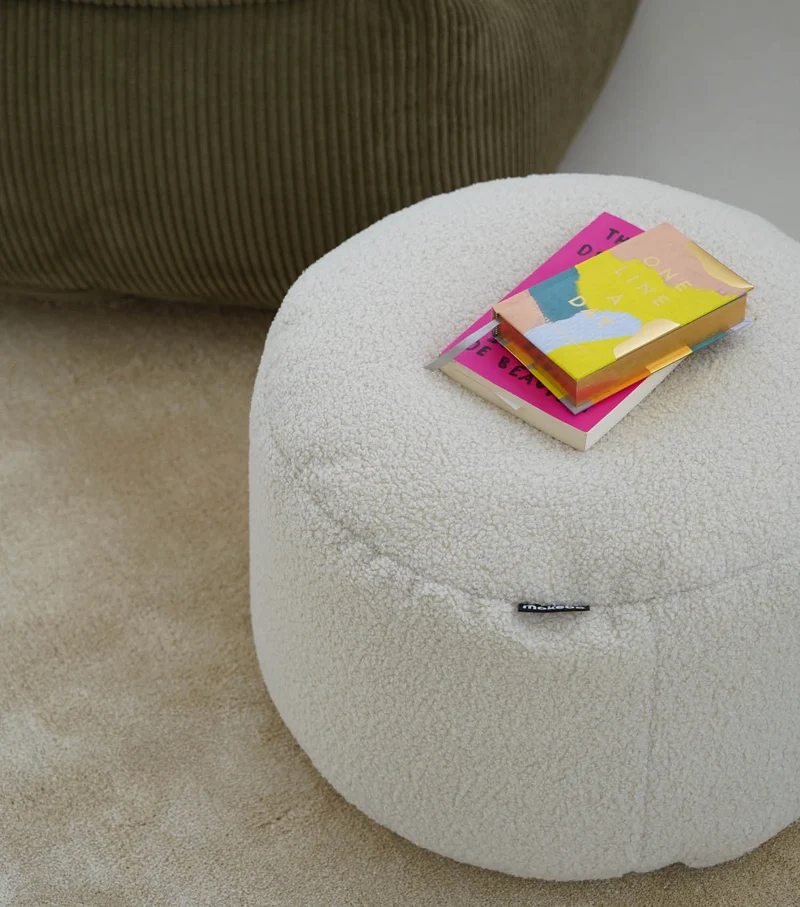 Bouclé Pouf 'Mochi'