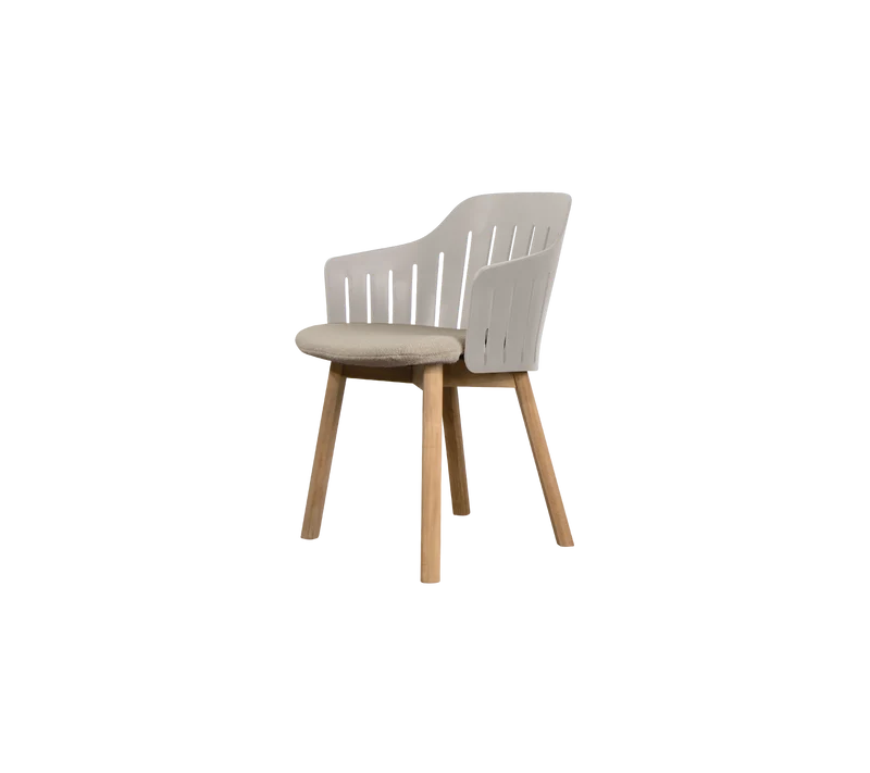 Choice chair with teak legs