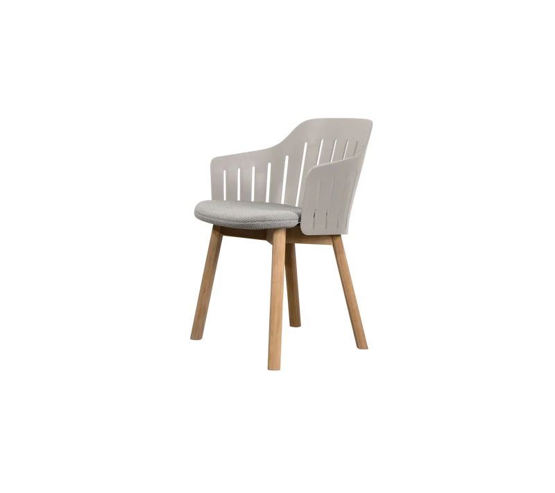 Choice chair with teak legs