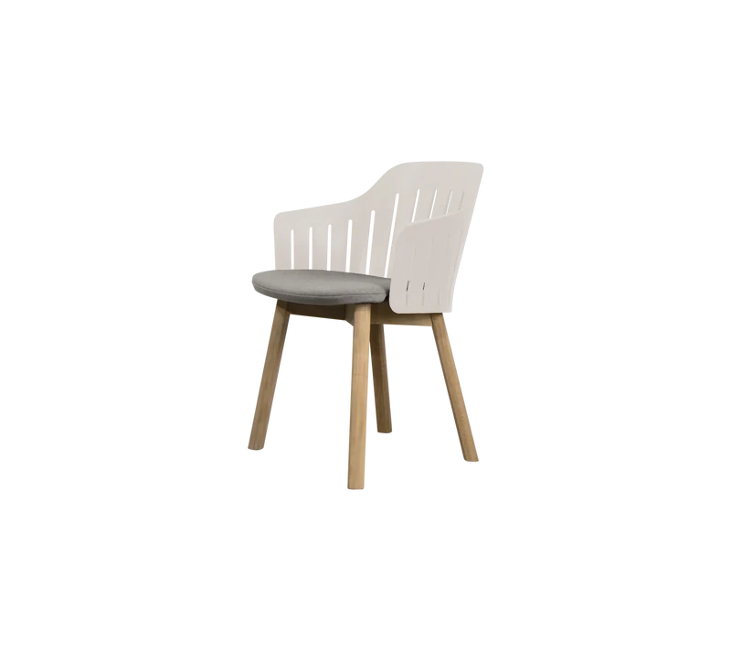 Choice chair with teak legs