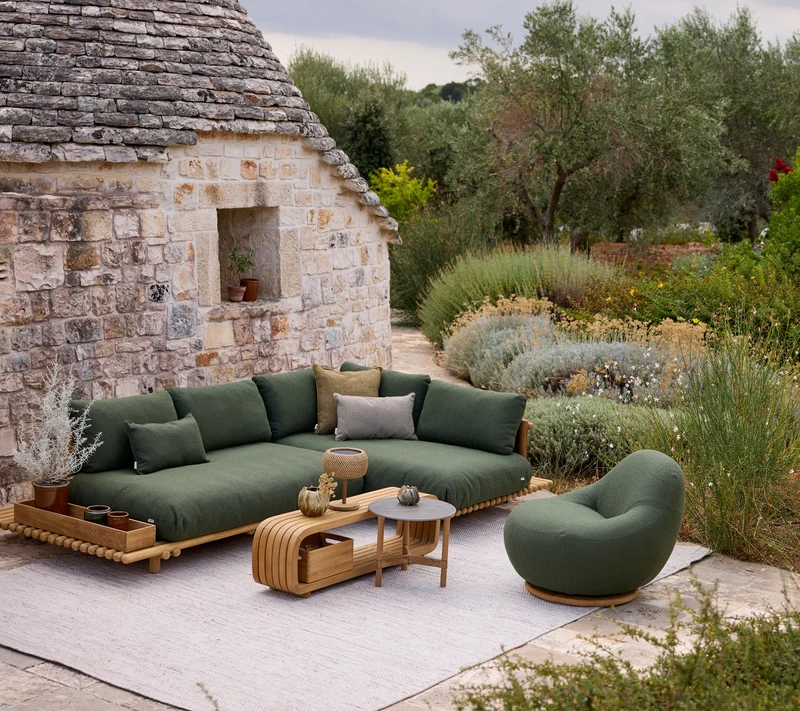 Sticks platform, corner sofa
