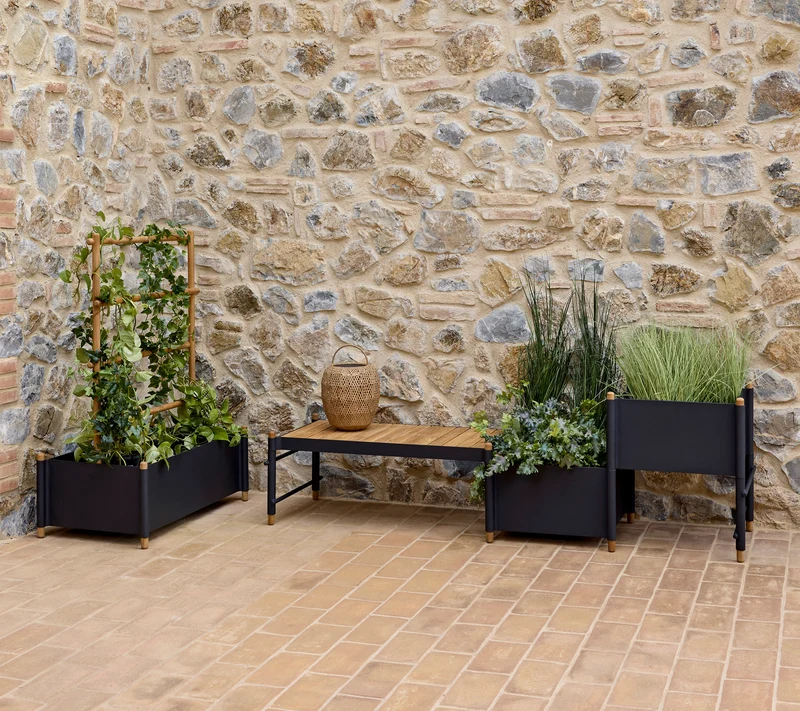 Sticks planter, large