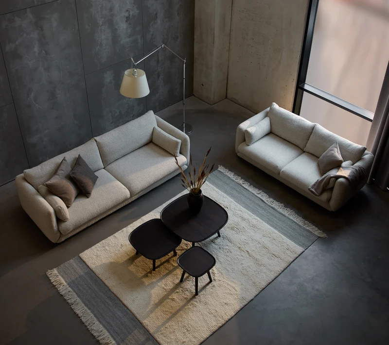 Bloom 2-seater sofa w/teak legs