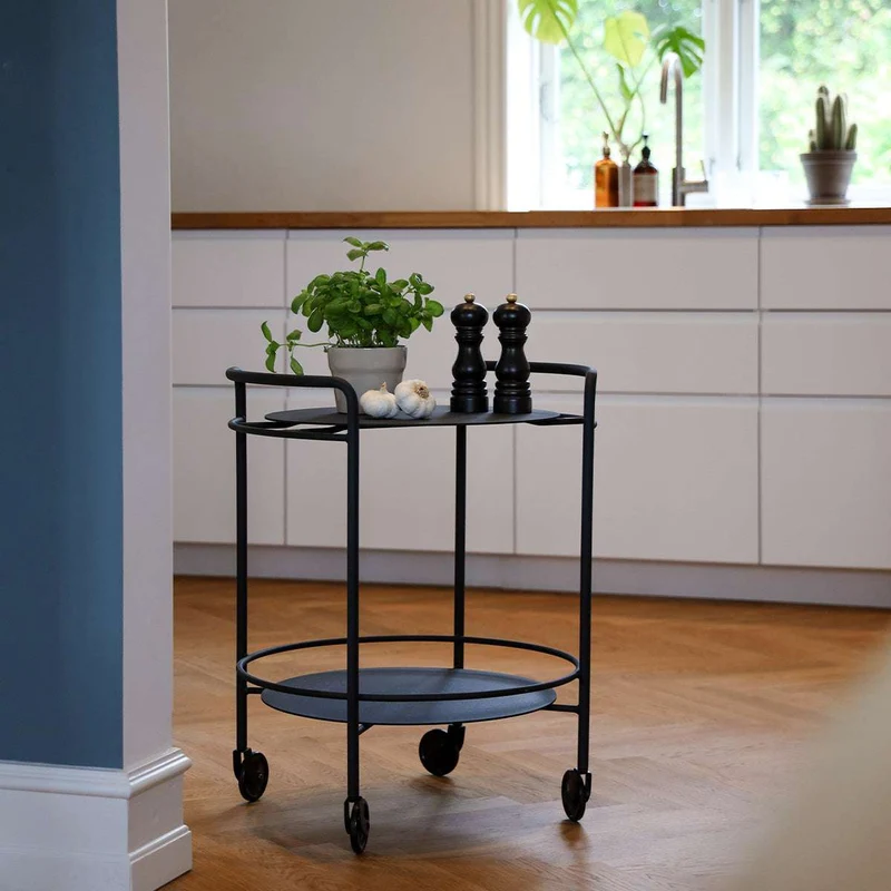 Serving Table