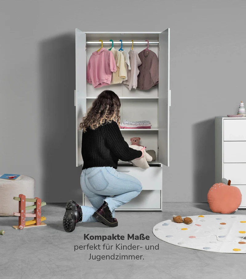 Kleiderschrank 'Der Kleiderheld'