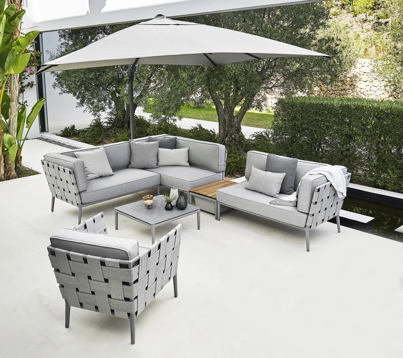 Conic modular corner sofa with box table