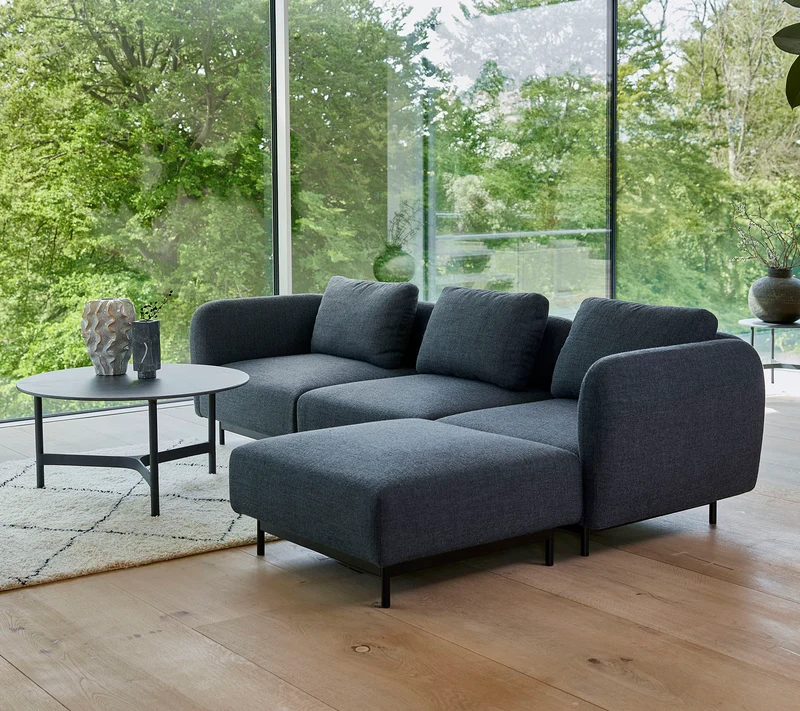 Aura 3-seater sofa w/chaise lounge