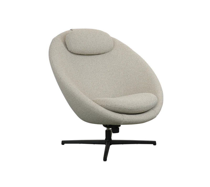 Pace lounge chair