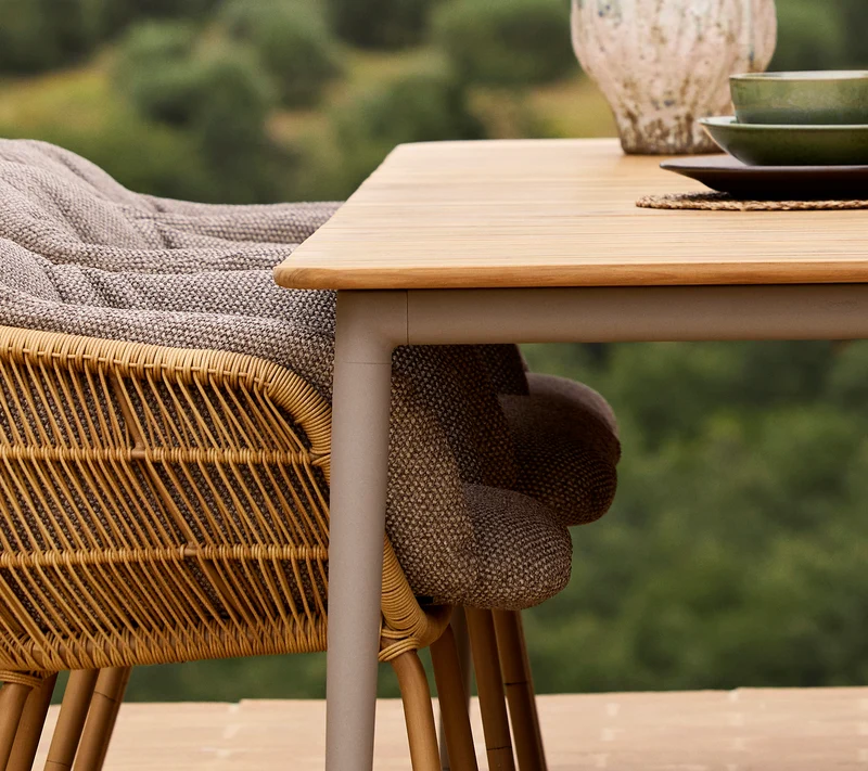 Core dining table, 210x90 cm