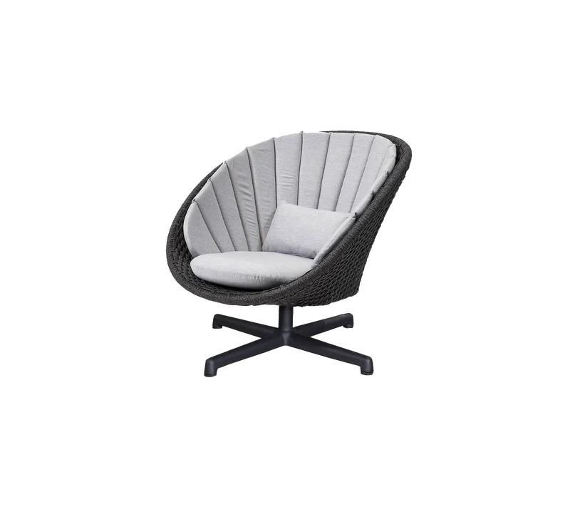 Peacock lounge chair w/swivel aluminium base