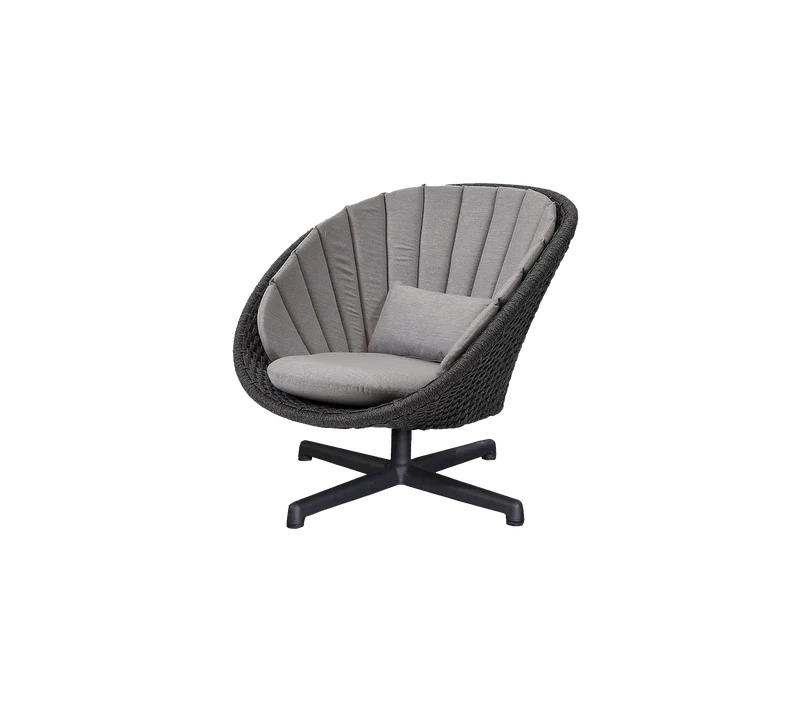 Peacock lounge chair w/swivel aluminium base