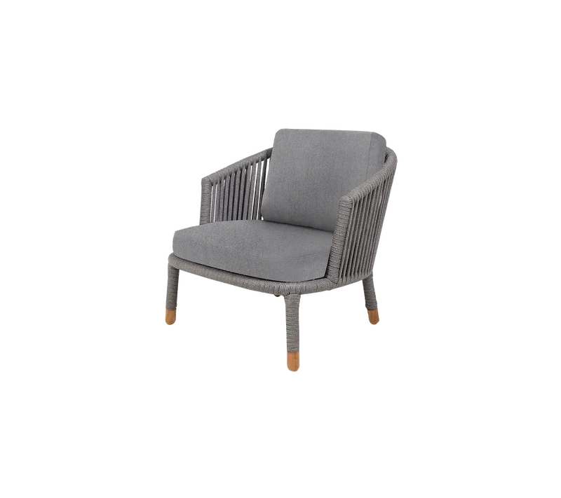 Moments lounge chair