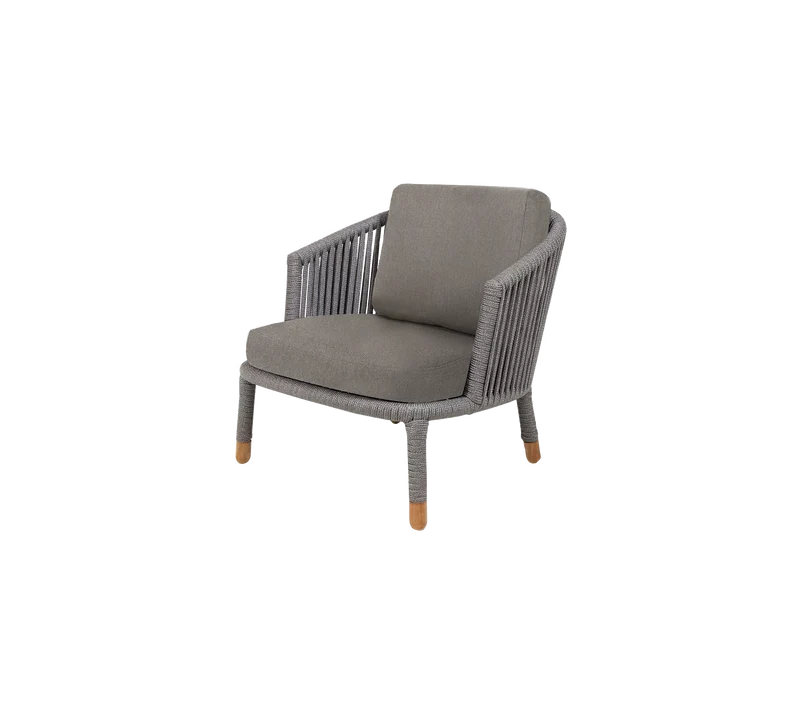 Moments lounge chair
