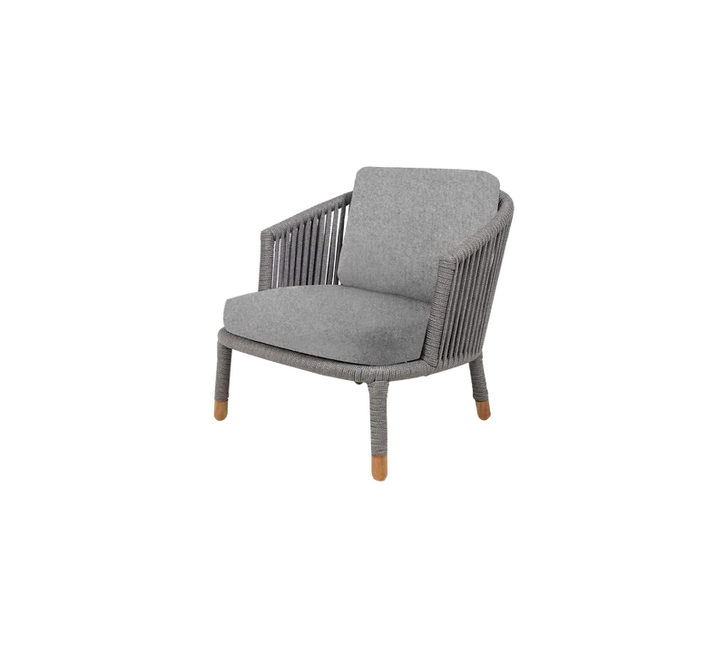 Moments lounge chair