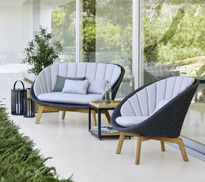 Peacock 2-seater sofa