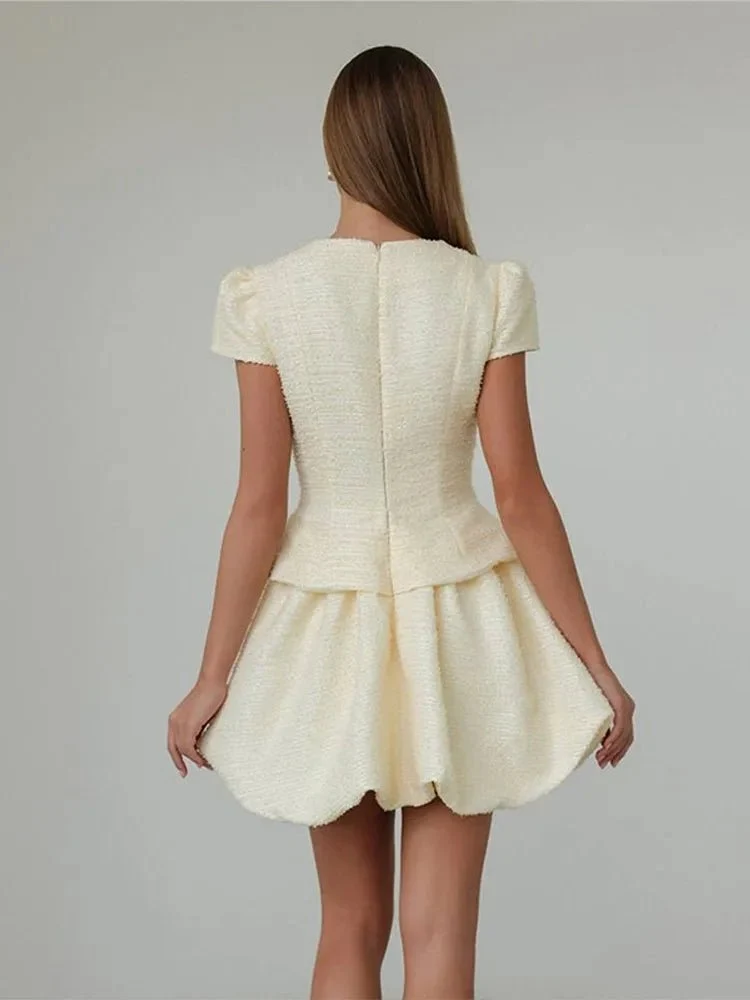 Zweiteiliges Set mit Bluse mit Puffärmeln und Bubble-Rock