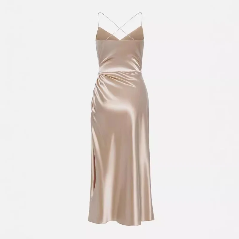Luxuriöses Satin-Cocktailkleid für Damen mit drapiertem Seitenschlitz