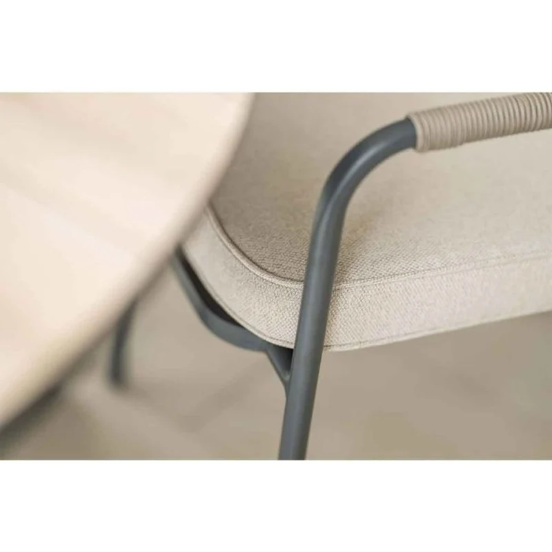 Venice tuinset 6-delig carbon black rope taupe met Edison tuintafel rond 148 cm light teak vironwood
