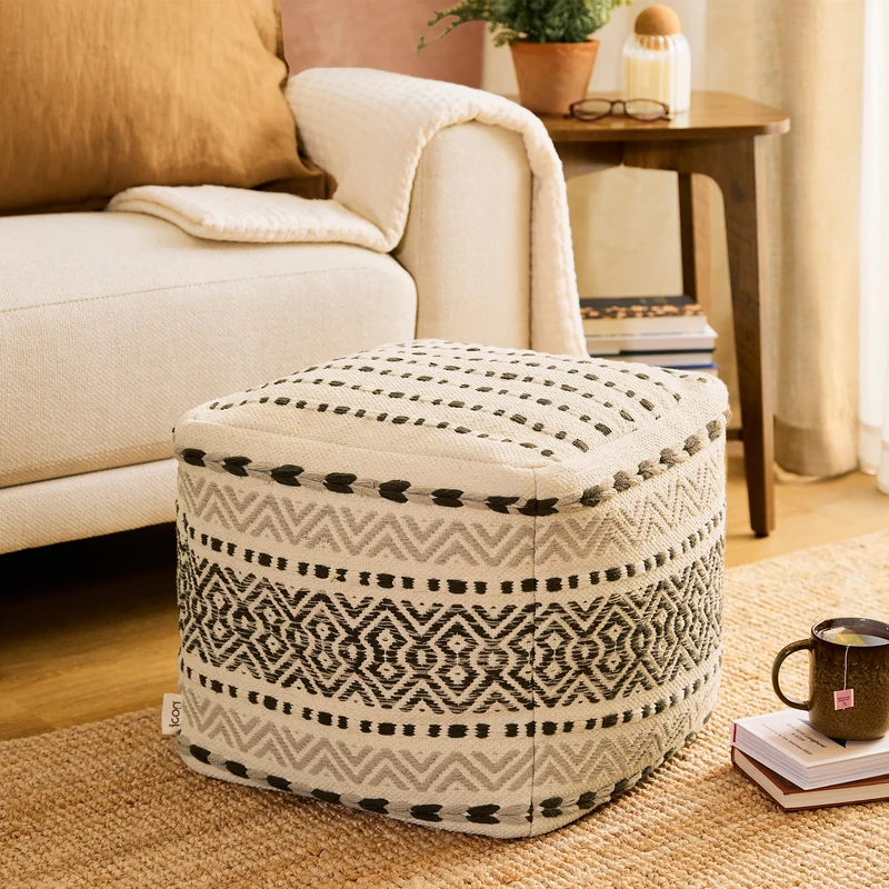 Calli Aztec Quadratischer Fußhocker - Natur
