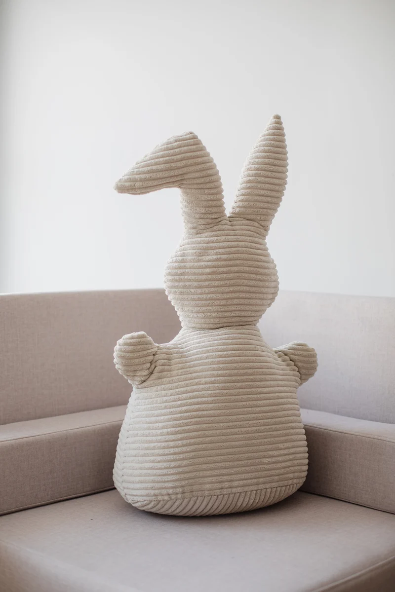Osterhasenkissen - Weicher Cord, Perfekt als Geschenk