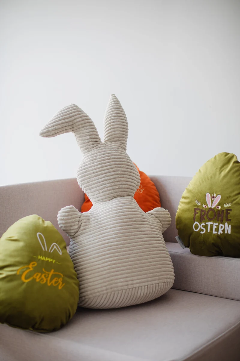 Osterhasenkissen - Weicher Cord, Perfekt als Geschenk