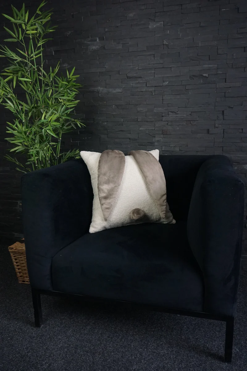 Hasenohrenkissen aus Bouclé - Perfekt als Geschenk und zur Innendekoration