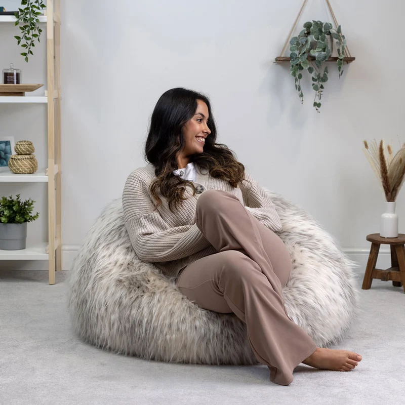 Sitzsack aus Kunstfell – Natur
