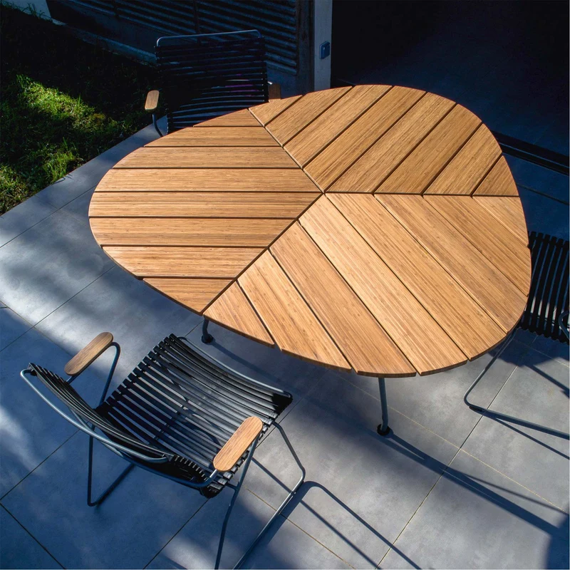 Leaf Gartentisch