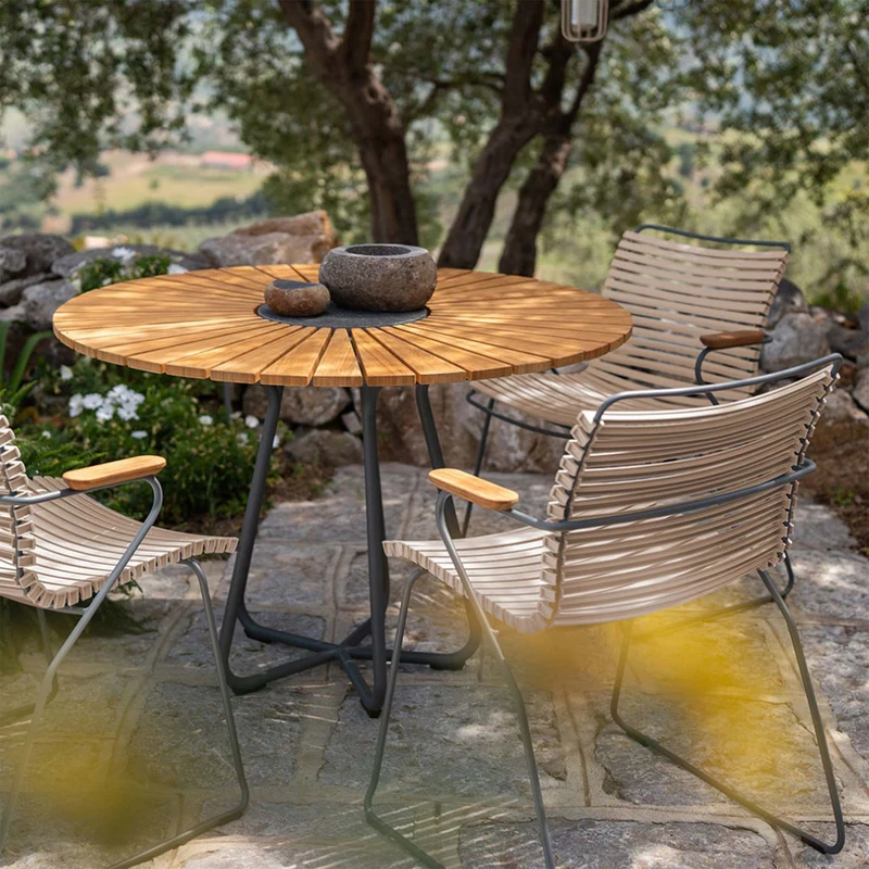 Circle Gartentisch
