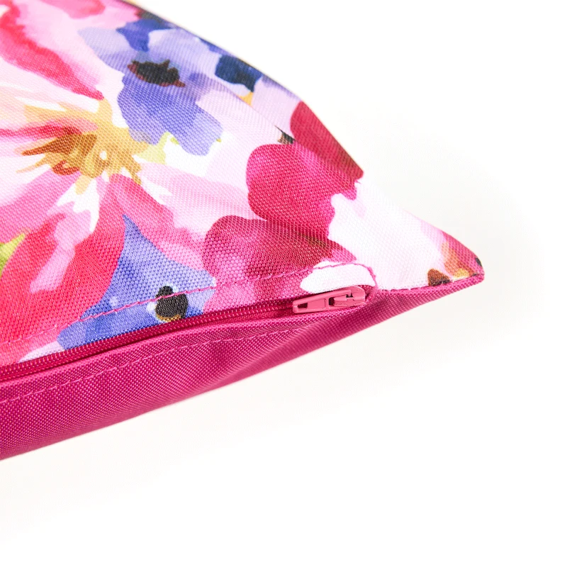 Outdoor-Kissen mit Blumen-Aquarell-Druck