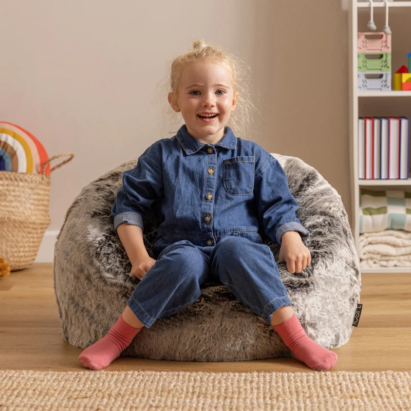 Kunstfell-Sitzsack von für Kinder, Grau