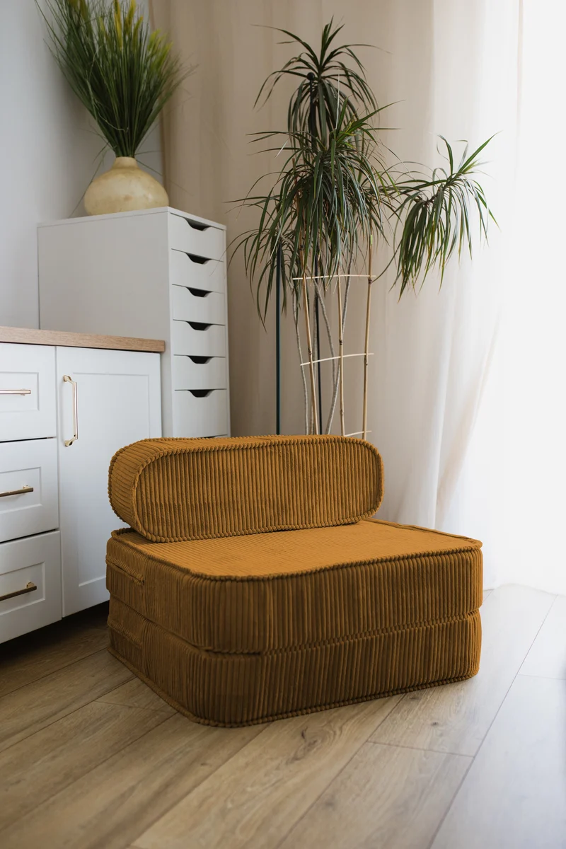 Zweiteilige Klappmatratze mit Kopfstütze – Komfort, Stil und Vielseitigkeit in Ihrem Zuhause!