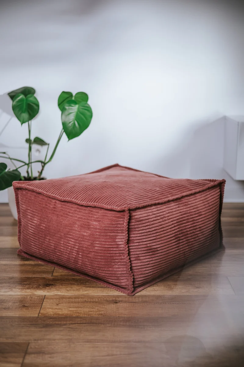 Quadratische Cord-Sitzpouf, ideal für das Kinderzimmer