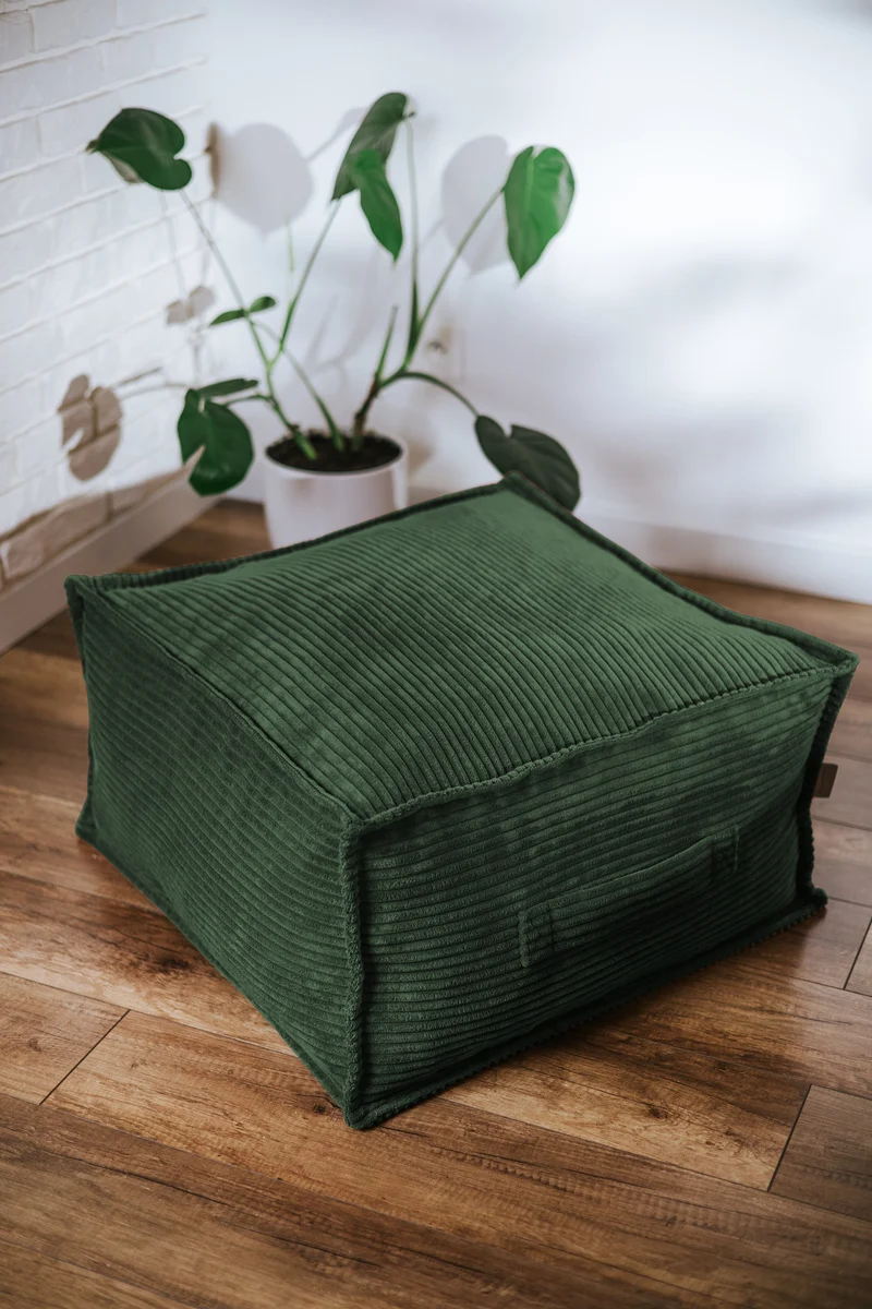 Quadratische Cord-Sitzpouf, ideal für das Kinderzimmer