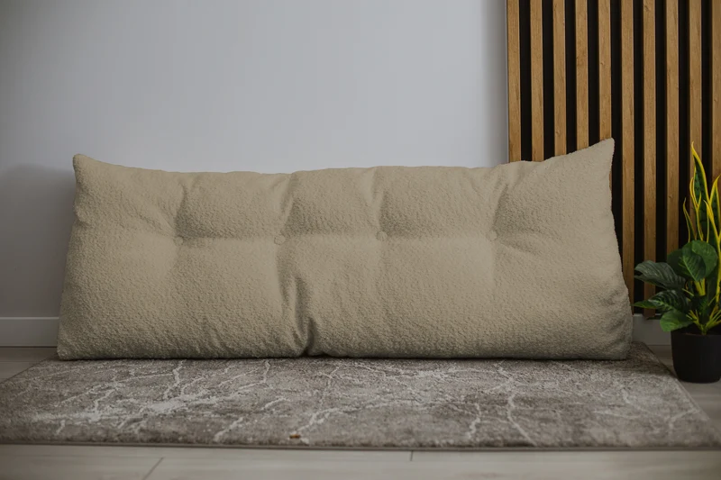 Kopfstütze aus Bouclé - perfekt für lange Abende - eine neue Ebene der Entspannung im Schlafzimmer