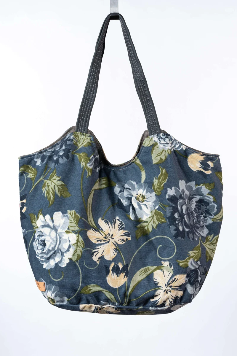 Praia Beach Handtasche, Groß - Azul/Flores (Blau/Blumen)
