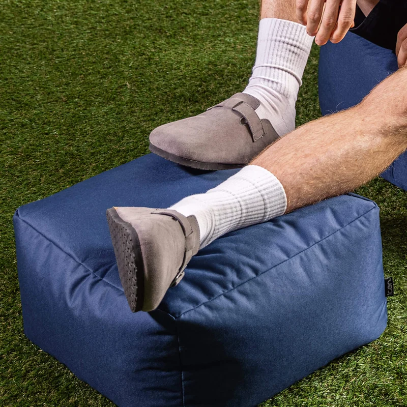 Sitzsack-Hocker für drinnen und draußen – Marineblau