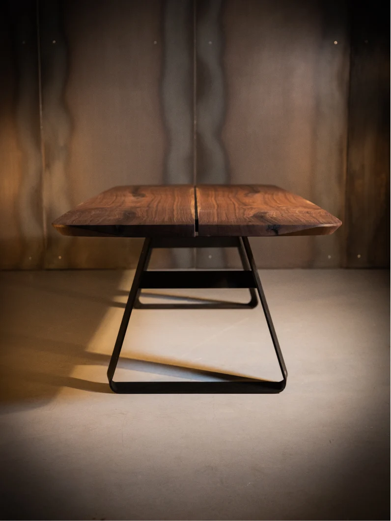 NUSSBAUM Tisch