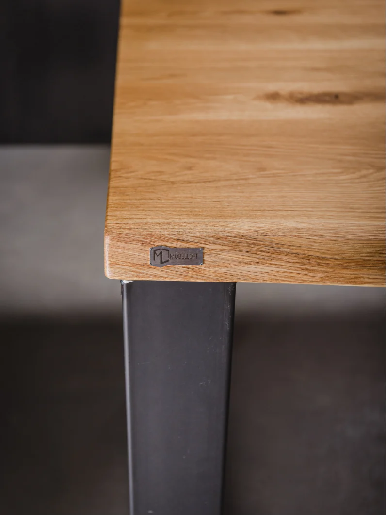 WILDEICHE Tisch