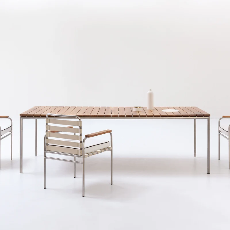 Gandia Blasco Tisch | Onsen