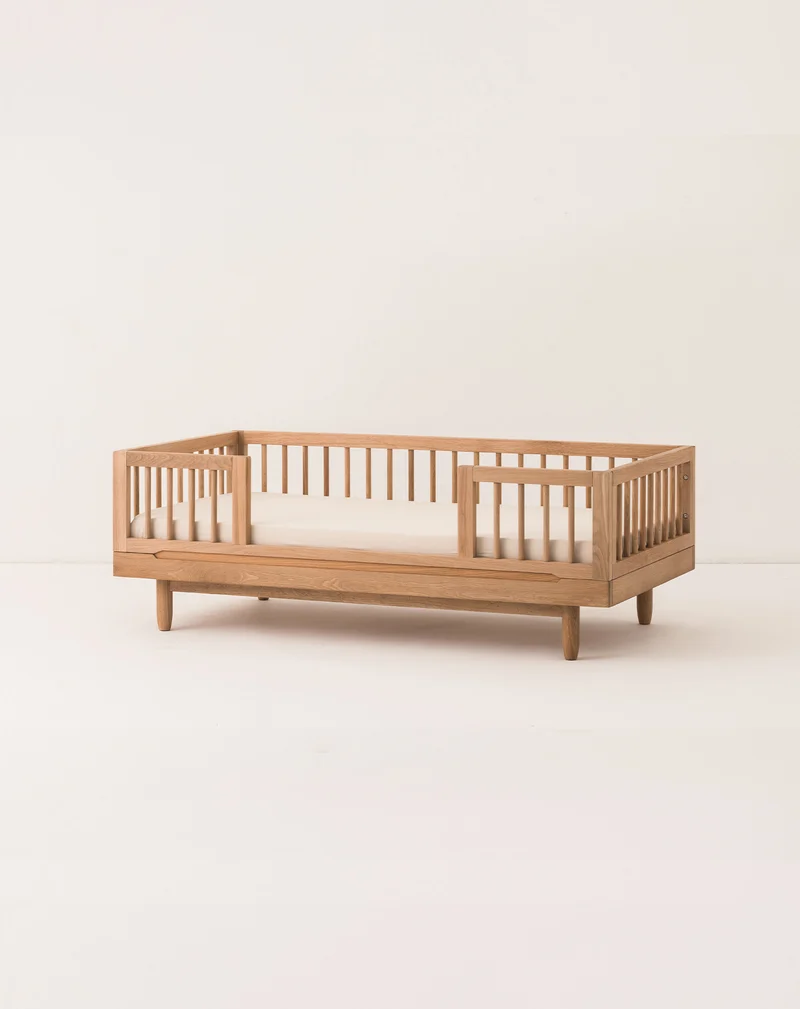 Oak wood junior bed Pure