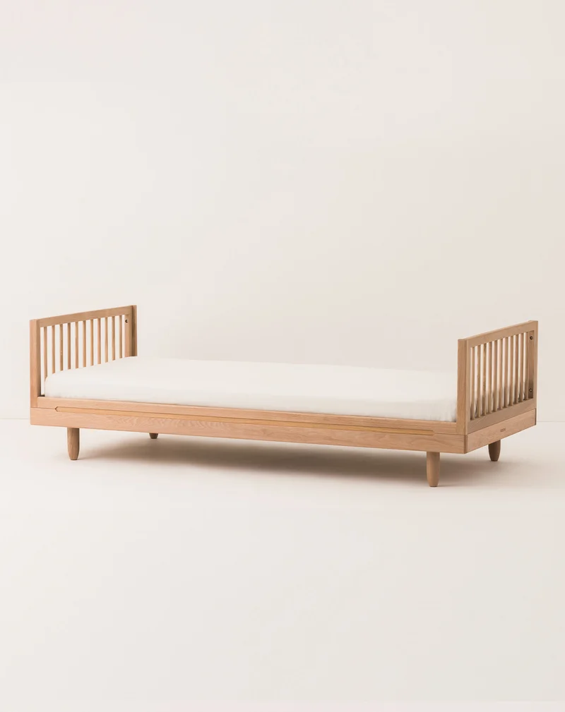 Oak wood single bed Pure